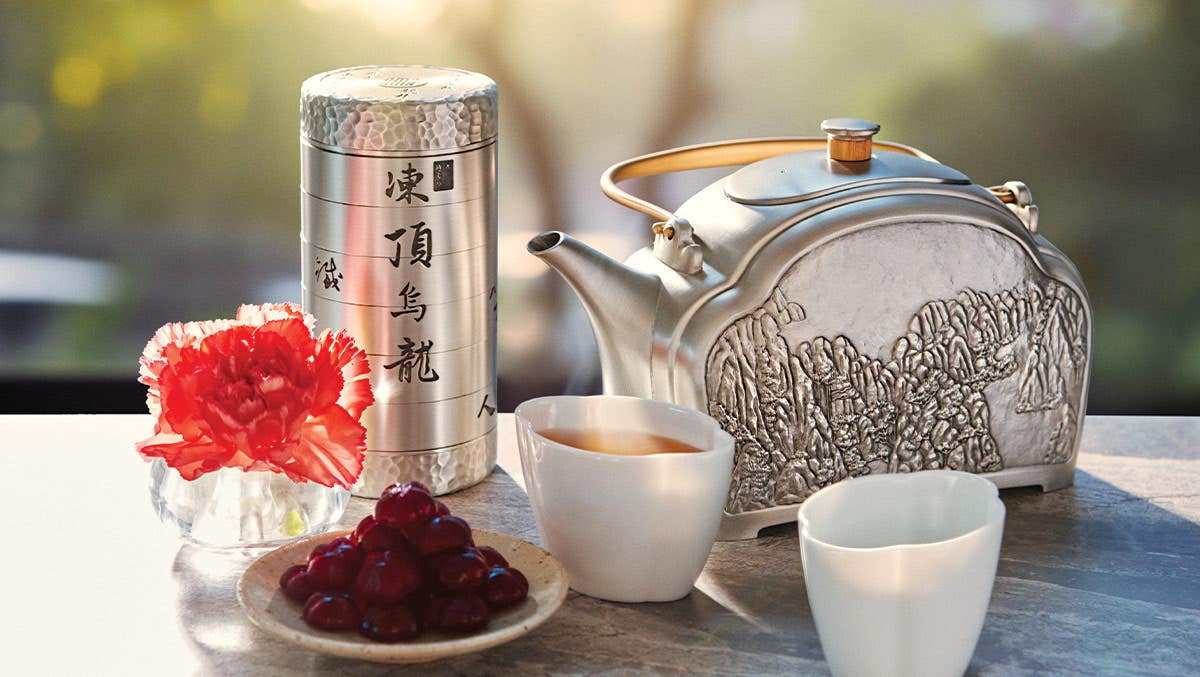 Mid-Autumn Must-Haves: Elevate Your Celebration with Exquisite Gifts and Festive Essentials