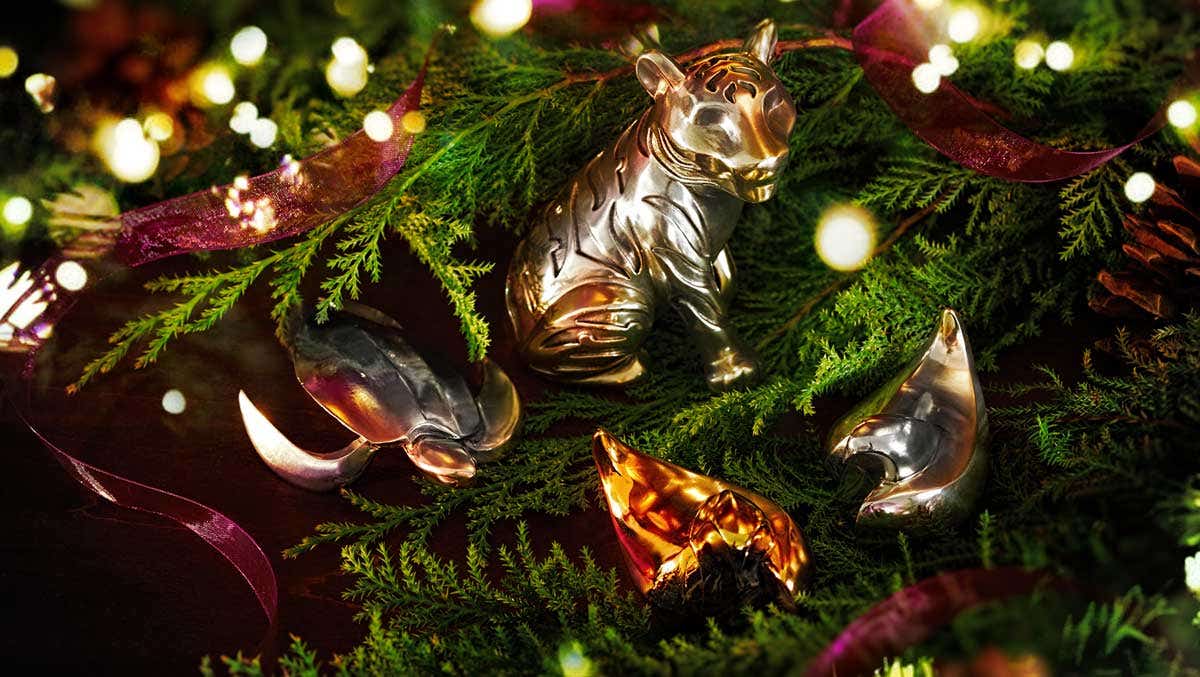 Elevate your year-end parties with Royal Selangor!