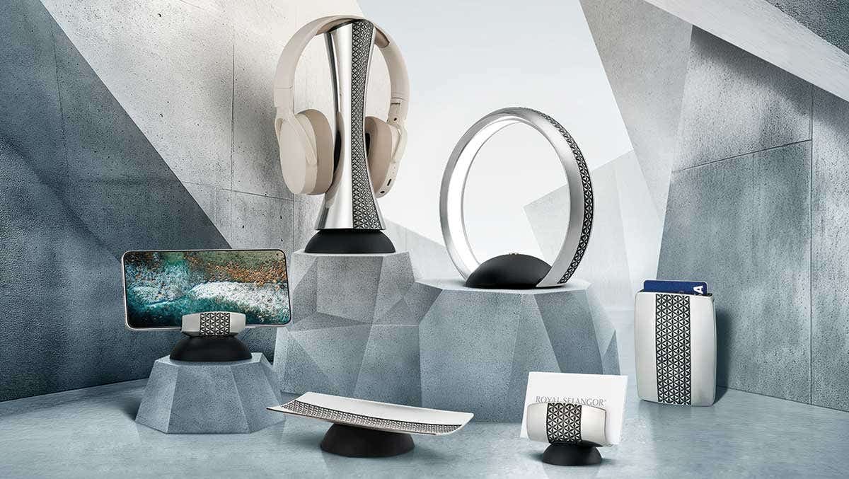 Solus: Must-Haves for the Urban Workspace