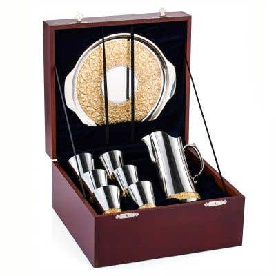 Gift-boxed Classic Expressions Gilt Drinks Set